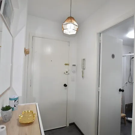 Le Studio. Unico, Acogedor Y En El Centro De Vigo. 比戈